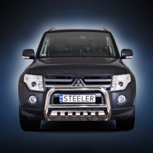 Pajero Karjapuskuri alleajosuojalla