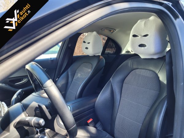 Kommandopipot autossa